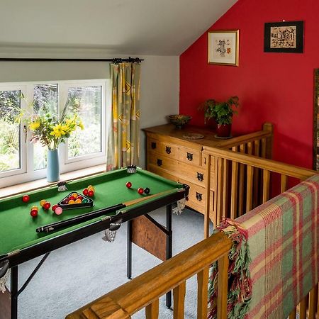 1 Tan Yr Eglwys Barn Cottage Pontardawe 외부 사진