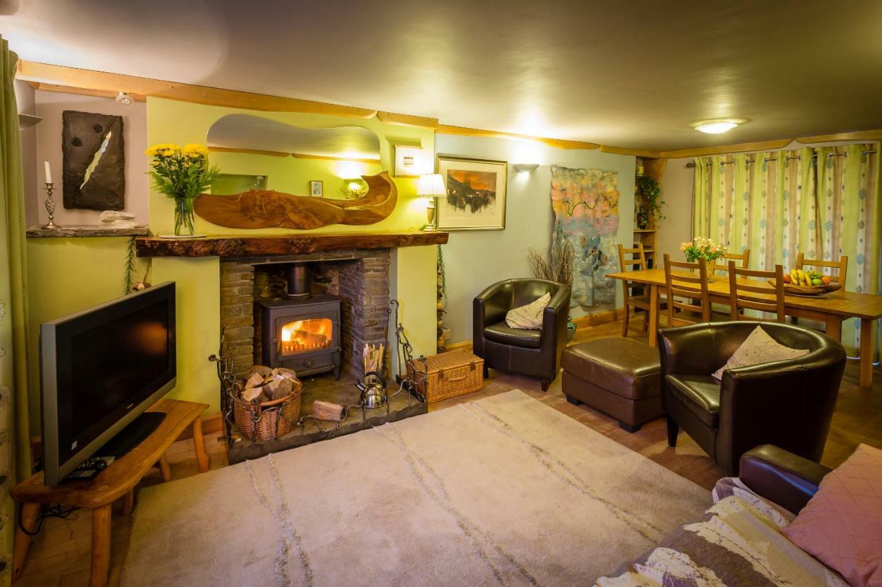 1 Tan Yr Eglwys Barn Cottage Pontardawe 외부 사진